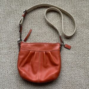 COACH LEATHER CROSSBODY/HOBO BAG
